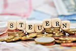 AdobeStock_89944150_QuellensteuerenV1_web_kl