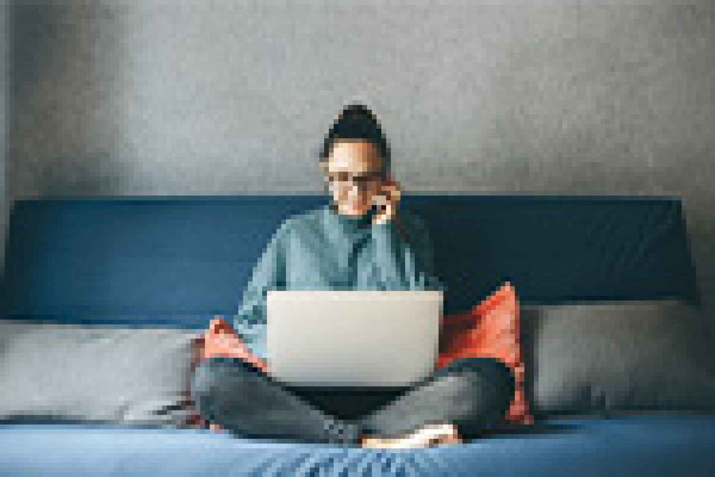 AdobeStock_331440328_Homeoffice_V1_klein