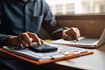 Pauschalsteuer_v1_AdobeStock_426064192_Einkommensteuererklaerung_2023_V1_kl