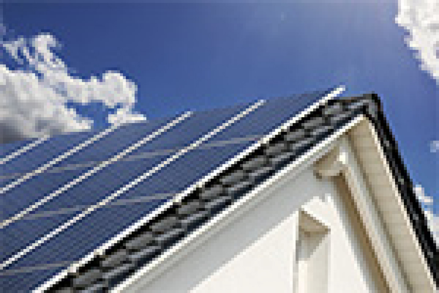 AdobeStock_495583828_Nullsteuern_fuer_Photovoltaikanlagen_V1