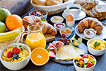 AdobeStock_194313899_Sachbezugswerte_2026_V1