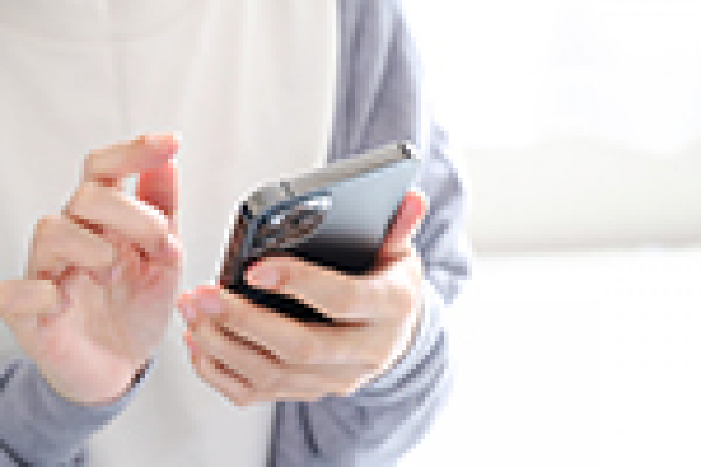 AdobeStock_536671666_Steuergestaltungen_mit_Mobiltelefonen_V2