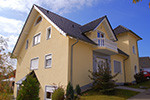 famileinwohnheim_1_AdobeStock_4701055_Doppelte_Haushaltsfuehrung_V2_kl